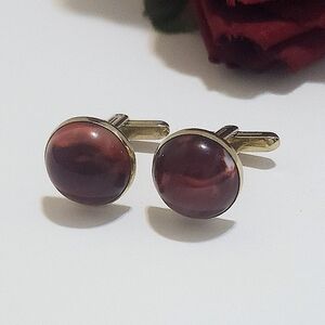 Vintage Hickok USA Gold Plated Red White Swirl Lucite Cuff Links